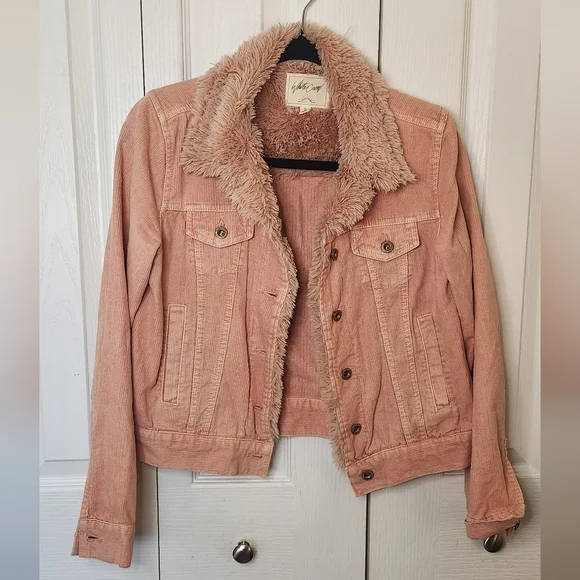 White Crow size small pink corduroy faux fur lined trucker jacket warm soft - Picture 1 of 11